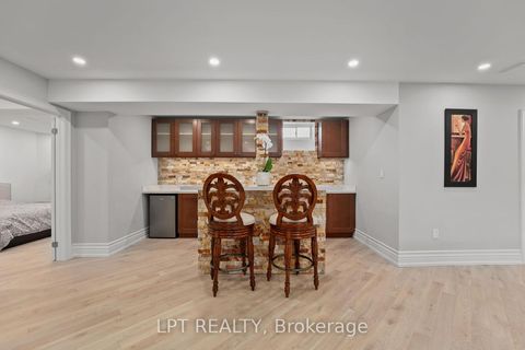 Photo 31 at 18 Wolford Court, Historic Lakeshore Communities, Georgina