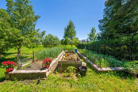 Photo 42 at 18 Wolford Court, Historic Lakeshore Communities, Georgina