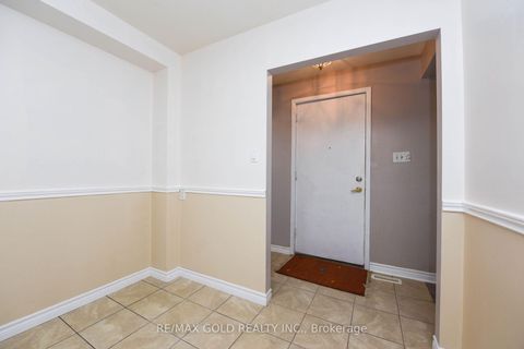 Photo 1 at 3657 Woodruff Crescent, Malton, Mississauga