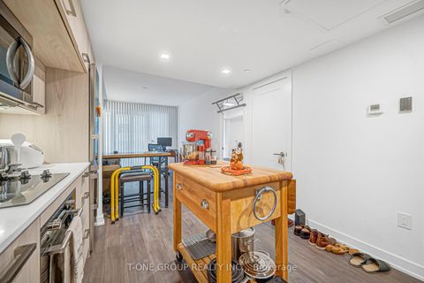 Photo 10 at 513 - 50 Mccaul Street, Chinatown, Toronto