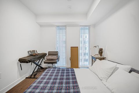 Photo 24 at 513 - 50 Mccaul Street, Chinatown, Toronto