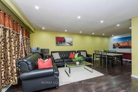 Photo 5 at 3430 Chipley Crescent, Malton, Mississauga