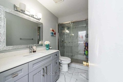 Photo 9 at 3430 Chipley Crescent, Malton, Mississauga