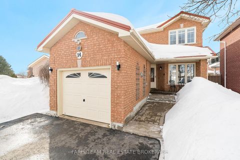 Photo 3 at 14 Nightingale Crescent, Painswick South, Barrie