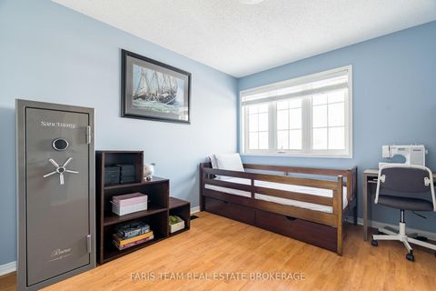 Photo 24 at 14 Nightingale Crescent, Painswick South, Barrie