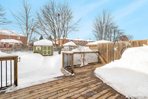 Photo 36 at 14 Nightingale Crescent, Painswick South, Barrie