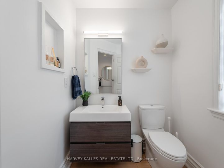 Photo 15 at 431 Douglas Avenue, Nortown, Toronto