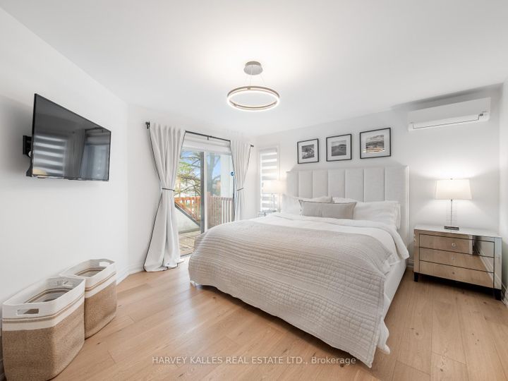 Photo 17 at 431 Douglas Avenue, Nortown, Toronto