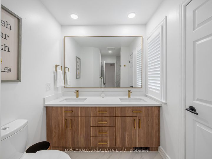 Photo 24 at 431 Douglas Avenue, Nortown, Toronto