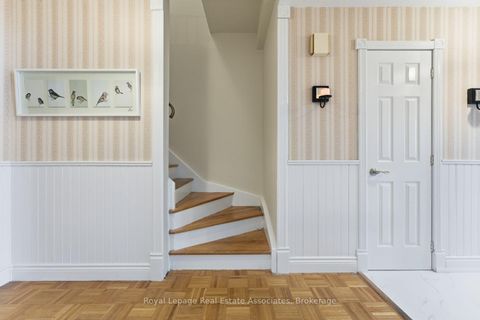 Photo 3 at 3244 Mainsail Crescent, Erin Mills, Mississauga