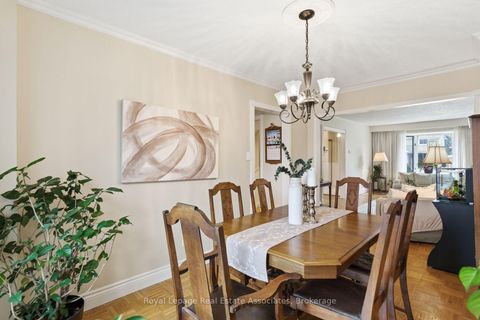 Photo 6 at 3244 Mainsail Crescent, Erin Mills, Mississauga