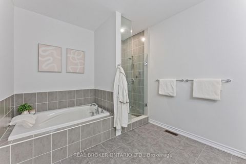 Photo 26 at 6 Howard Williams Court, Uxbridge