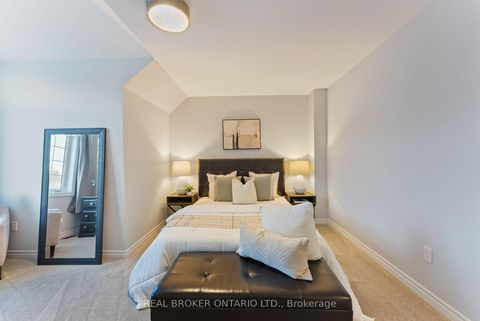 Photo 31 at 6 Howard Williams Court, Uxbridge