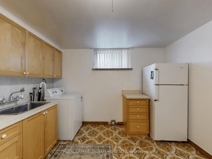 Photo 33 at 27 Knowland Drive, Humber Valley, Toronto