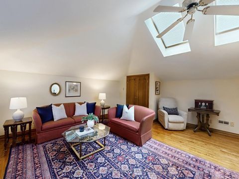 Photo 12 at 27 Knowland Drive, Humber Valley, Toronto