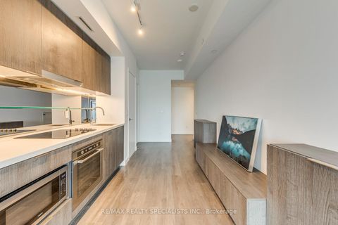 Photo 8 at 1405 - 215 Queen Street W, Waterfront Communities C1, Toronto