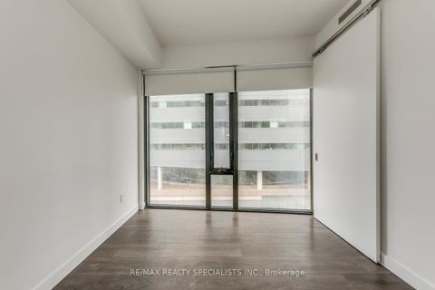 Photo 17 at 1405 - 215 Queen Street W, Waterfront Communities C1, Toronto