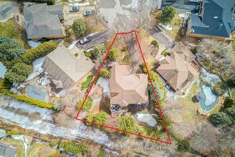 Photo 4 at 856 Wildrush Place, Wyndham, Newmarket