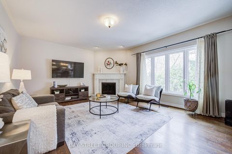 Photo 9 at 856 Wildrush Place, Wyndham, Newmarket