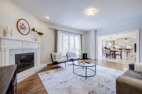 Photo 11 at 856 Wildrush Place, Wyndham, Newmarket