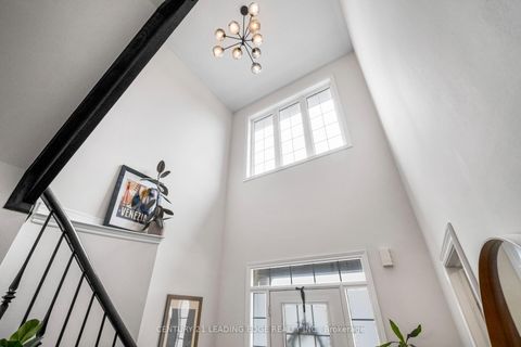 Photo 3 at 164 Moody Drive, Kleinburg, Vaughan