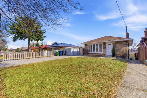 Photo 3 at 577 Bellamy Road N, Woburn, Toronto