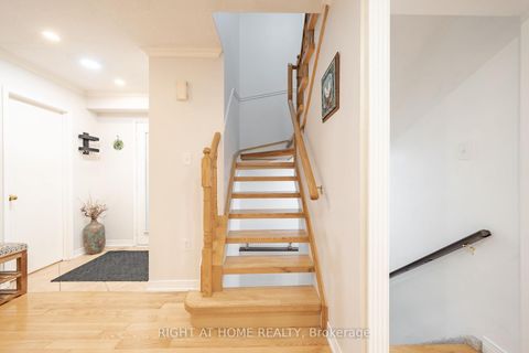 Photo 4 at 21 - 370 Riddell Court, College Manor, Newmarket