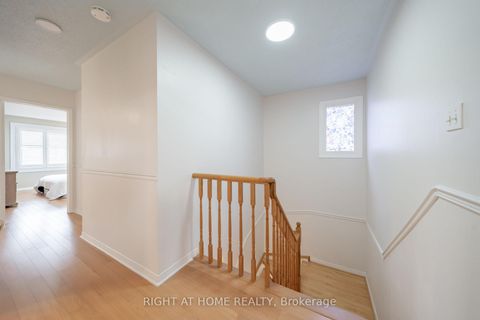 Photo 14 at 21 - 370 Riddell Court, College Manor, Newmarket