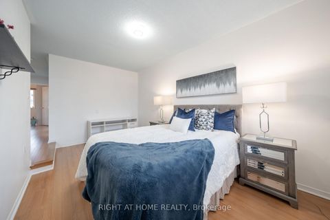 Photo 23 at 21 - 370 Riddell Court, College Manor, Newmarket