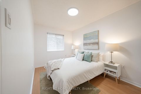 Photo 26 at 21 - 370 Riddell Court, College Manor, Newmarket