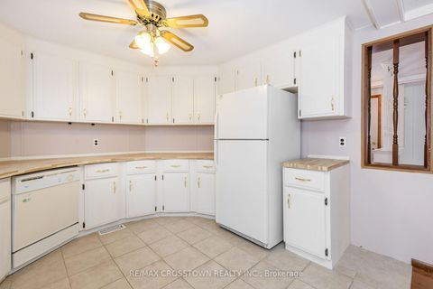 Photo 8 at 24 LINDEN Lane, Rural Innisfil, Innisfil