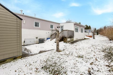 Photo 20 at 24 LINDEN Lane, Rural Innisfil, Innisfil