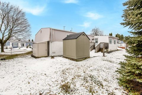 Photo 21 at 24 LINDEN Lane, Rural Innisfil, Innisfil