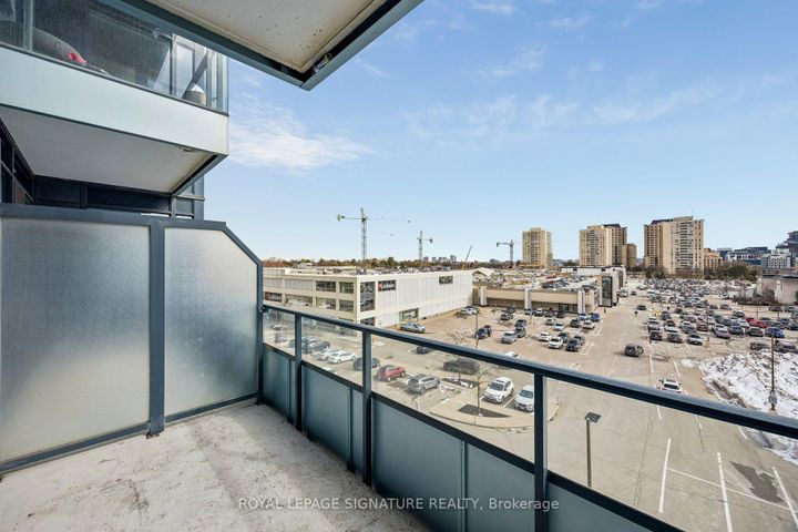 Photo 15 at 203 - 2885 Bayview Avenue, Bayview Village, Toronto