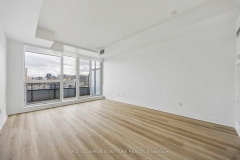 Photo 6 at 203 - 2885 Bayview Avenue, Bayview Village, Toronto