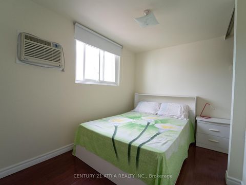 Photo 8 at 61 Wiggens Court, Malvern, Toronto