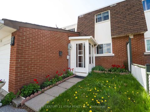 Photo 15 at 61 Wiggens Court, Malvern, Toronto