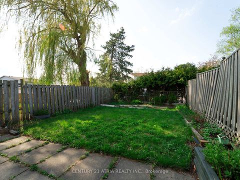 Photo 16 at 61 Wiggens Court, Malvern, Toronto
