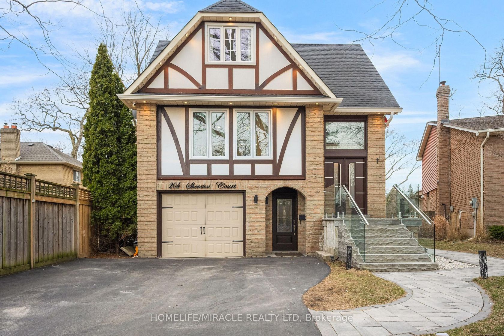 204 Sheraton Court, BR Bronte, Oakville 