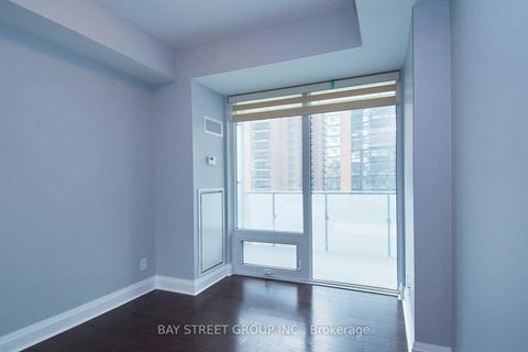 Photo 4 at 510 - 1080 Bay Street, Bay Street Corridor, Toronto