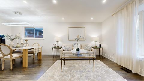 Photo 5 at 42 Devins Drive, Aurora Heights, Aurora