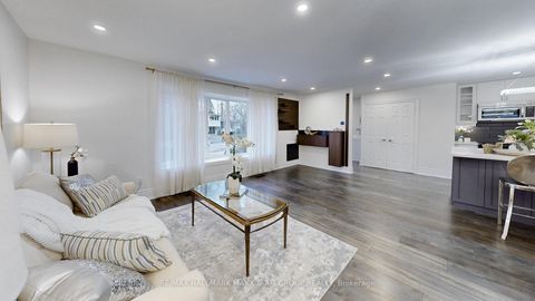 Photo 8 at 42 Devins Drive, Aurora Heights, Aurora