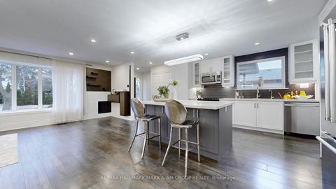 Photo 17 at 42 Devins Drive, Aurora Heights, Aurora