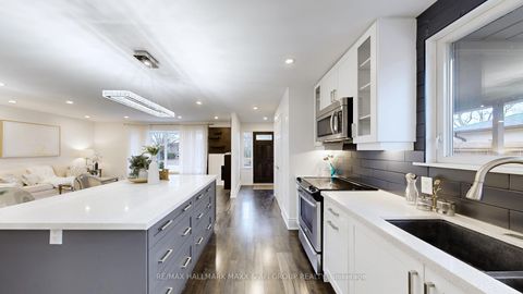 Photo 24 at 42 Devins Drive, Aurora Heights, Aurora