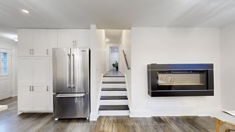 Photo 25 at 42 Devins Drive, Aurora Heights, Aurora