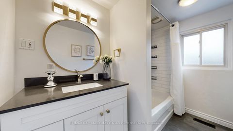 Photo 35 at 42 Devins Drive, Aurora Heights, Aurora