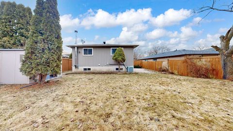 Photo 47 at 42 Devins Drive, Aurora Heights, Aurora