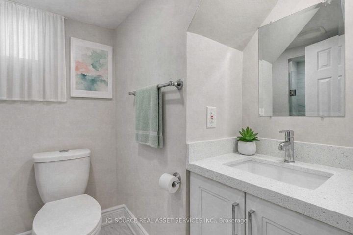 Photo 21 at 41 Wishing Well Drive, Sullivan, Toronto