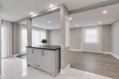 Photo 8 at 41 Wishing Well Drive, Sullivan, Toronto