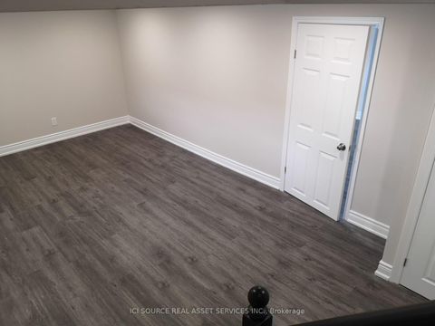 Photo 16 at 41 Wishing Well Drive, Sullivan, Toronto